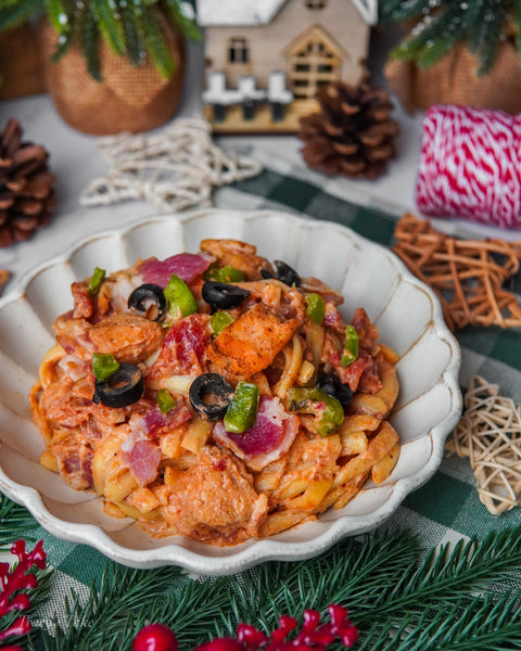 Salmon and Maple Bacon Linguine with Smoked Tomato Cream Sauce (Chilled- Heat to Serve, 1 day leadtime)